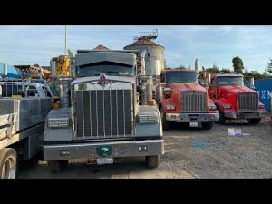 Работа на самосвале и установка козырька￼ Kenworth T800 dump trucking side dump